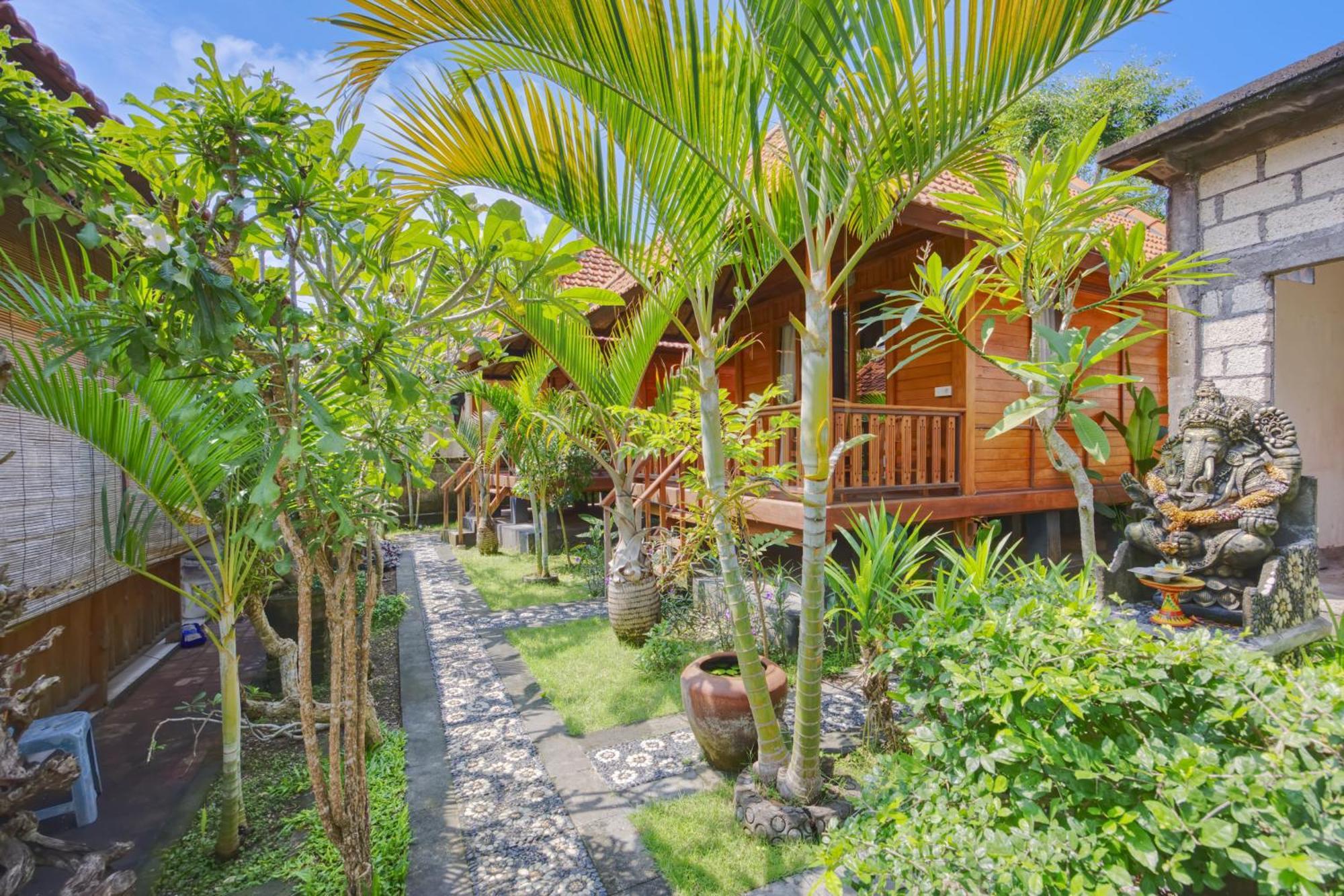 Ss Pangket Bungalow Toyapakeh 外观 照片